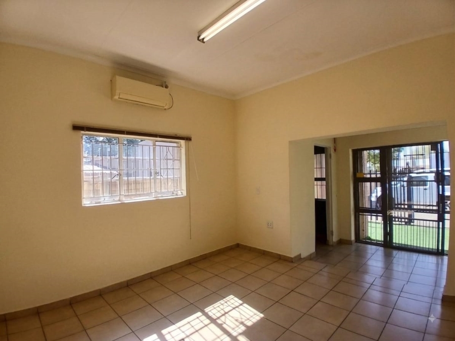 To Let Commercial Property for Rent in Rustenburg Central North West